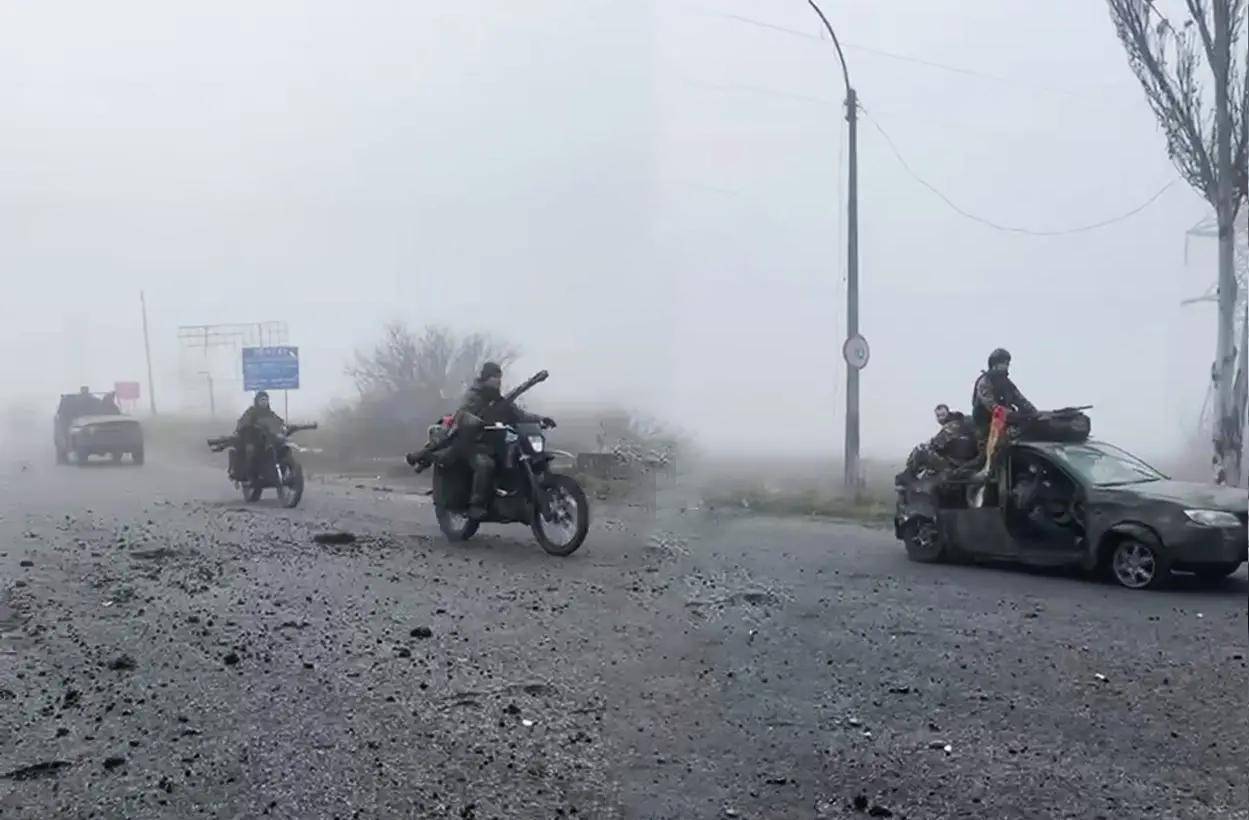 皇冠信用網在线申请
_杀疯了!15万俄军趁大雾杀入红军城皇冠信用網在线申请
,德媒顿感不妙:基辅朝不保夕