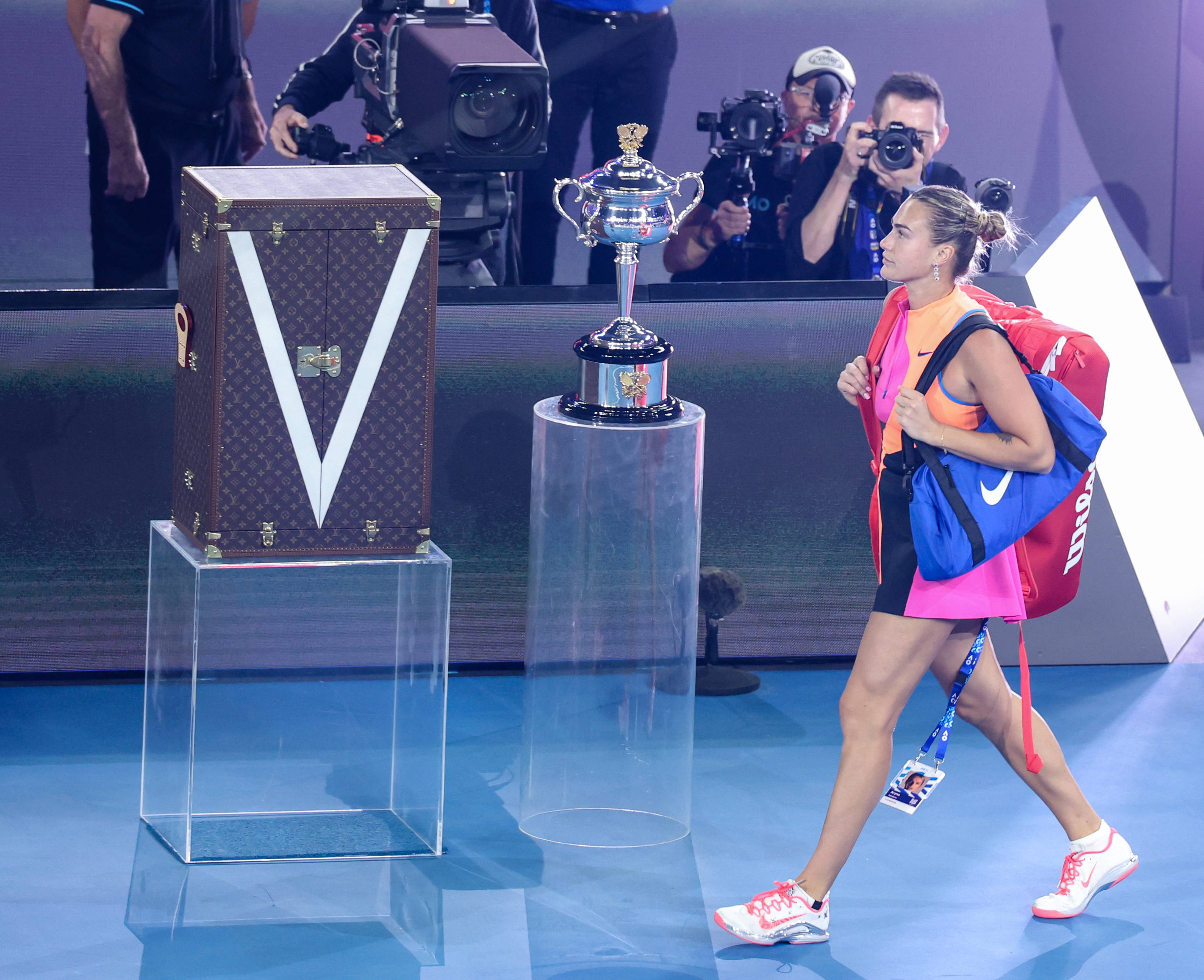 怎么申请皇冠信用网_（体育）网球——澳网女单决赛：莱巴金娜对阵萨巴伦卡